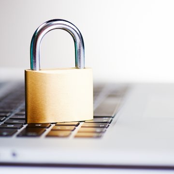 lock on keyboard laptop identity theft